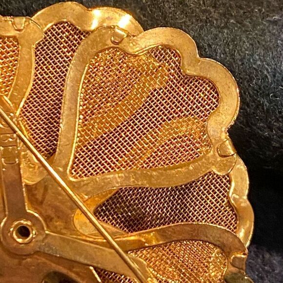 Vintage B.E.D Mesh Petal Flower Brooch Pin - Picture 7 of 10